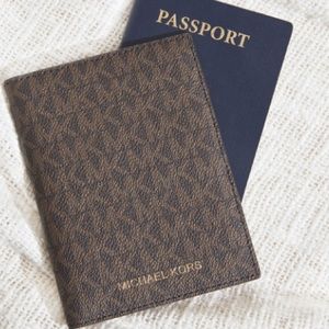 Michael Kors Bedford Travel Passport Wallet